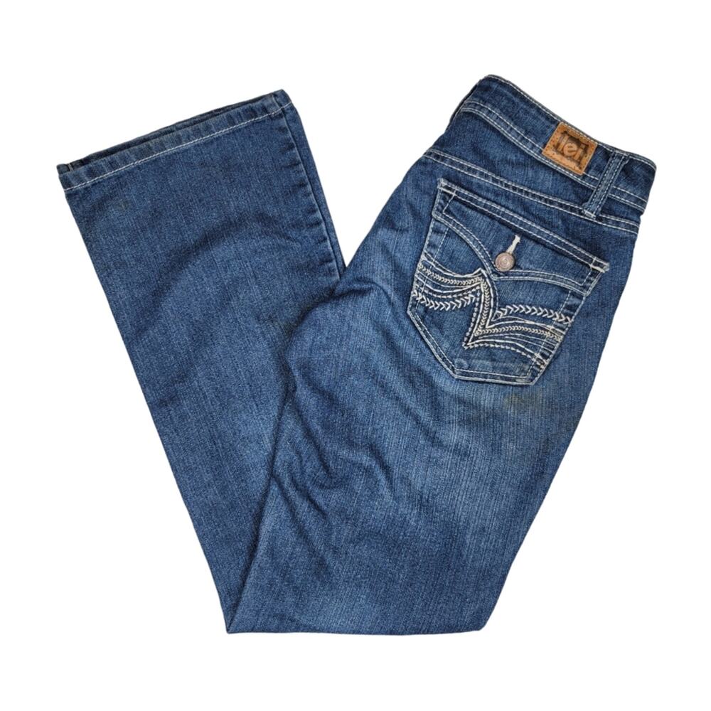 l.e.i. Jeans Bridget Curvy Bootcut Denim Size 5 *Damaged*